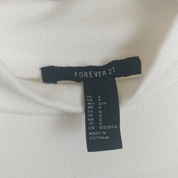 Forever 21 Bell Sleeve top - Picture 2 of 6